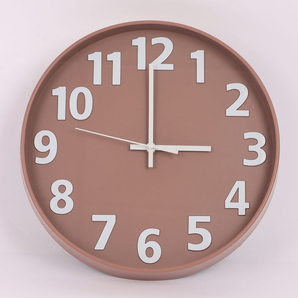 Silent brown clock