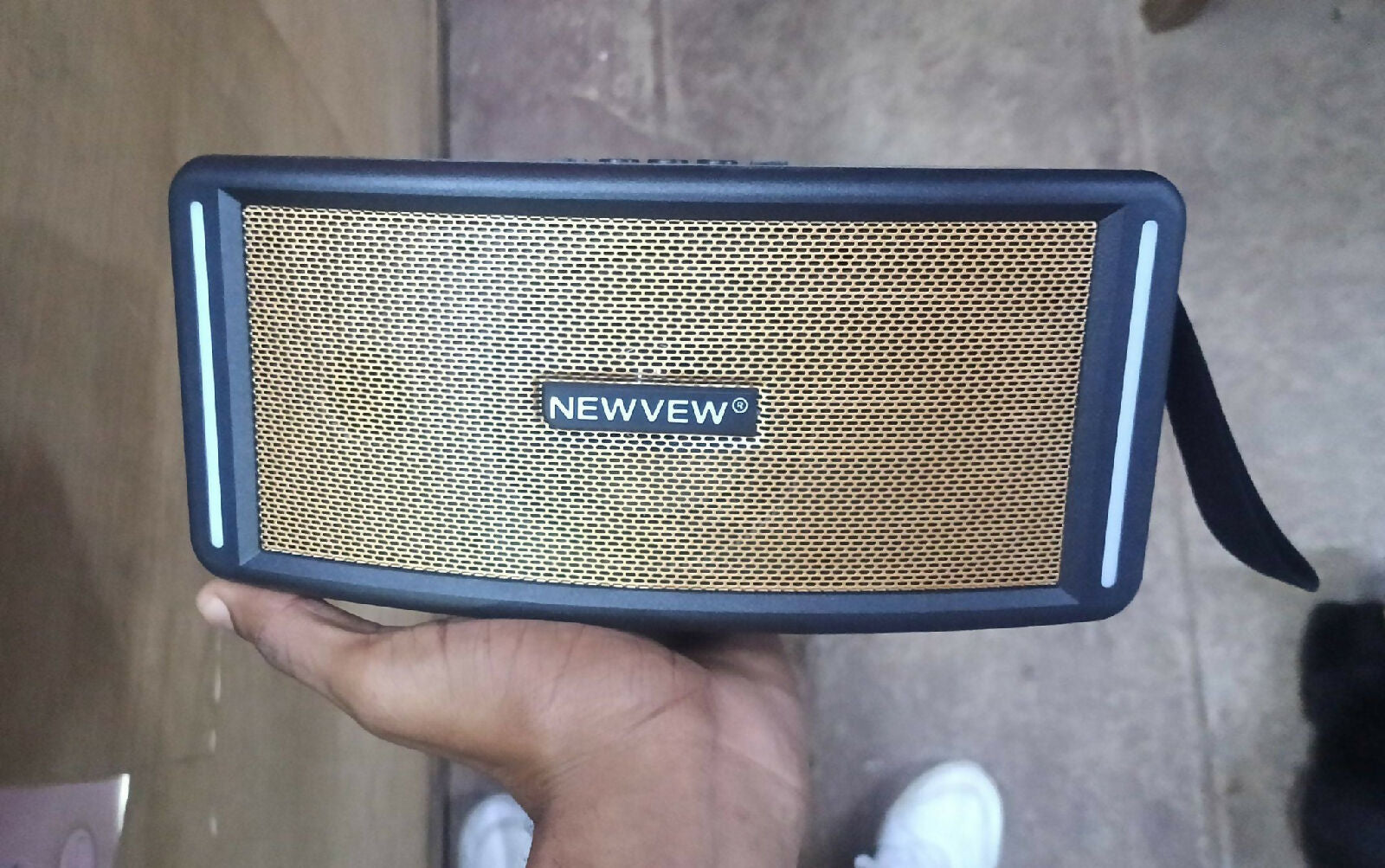 Wireless Solar-Powered Bluetooth Speaker