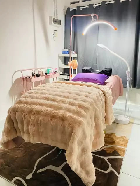 Gynecological Examination Table Electric Hydraulic Adjustable Medical Exam Bed for Clinic Hospital PU Leather Top Bed