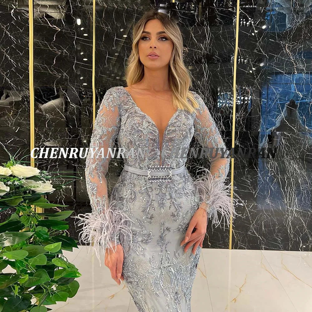 Silver Prom Dresses 2025 Women V-Neck Long Sleeves Feathers Evening Gowns Lace Applique Beaded  Sexy Mermaid Formal Party Dress