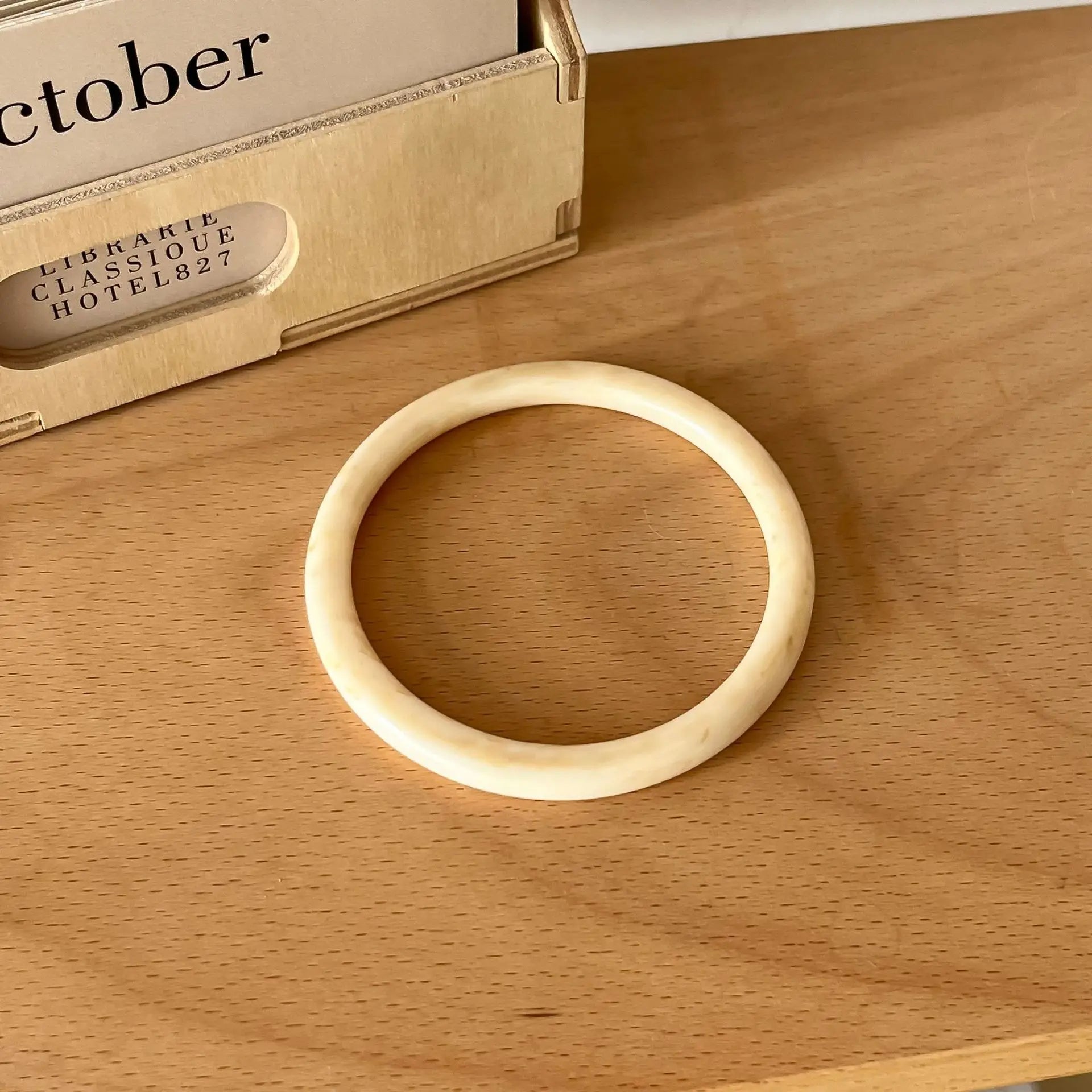 Resin Fine Bracelet