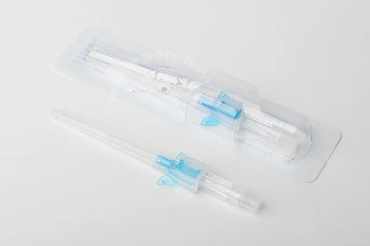 Disposable IV Cannula Intravenous Injection Catheter with Wing 22G 24G 26G For Pet Dog Cat Animals Veterinary Suppliers