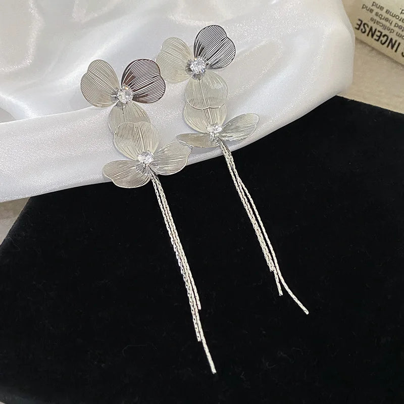 Vintage Flower Drop Earrings