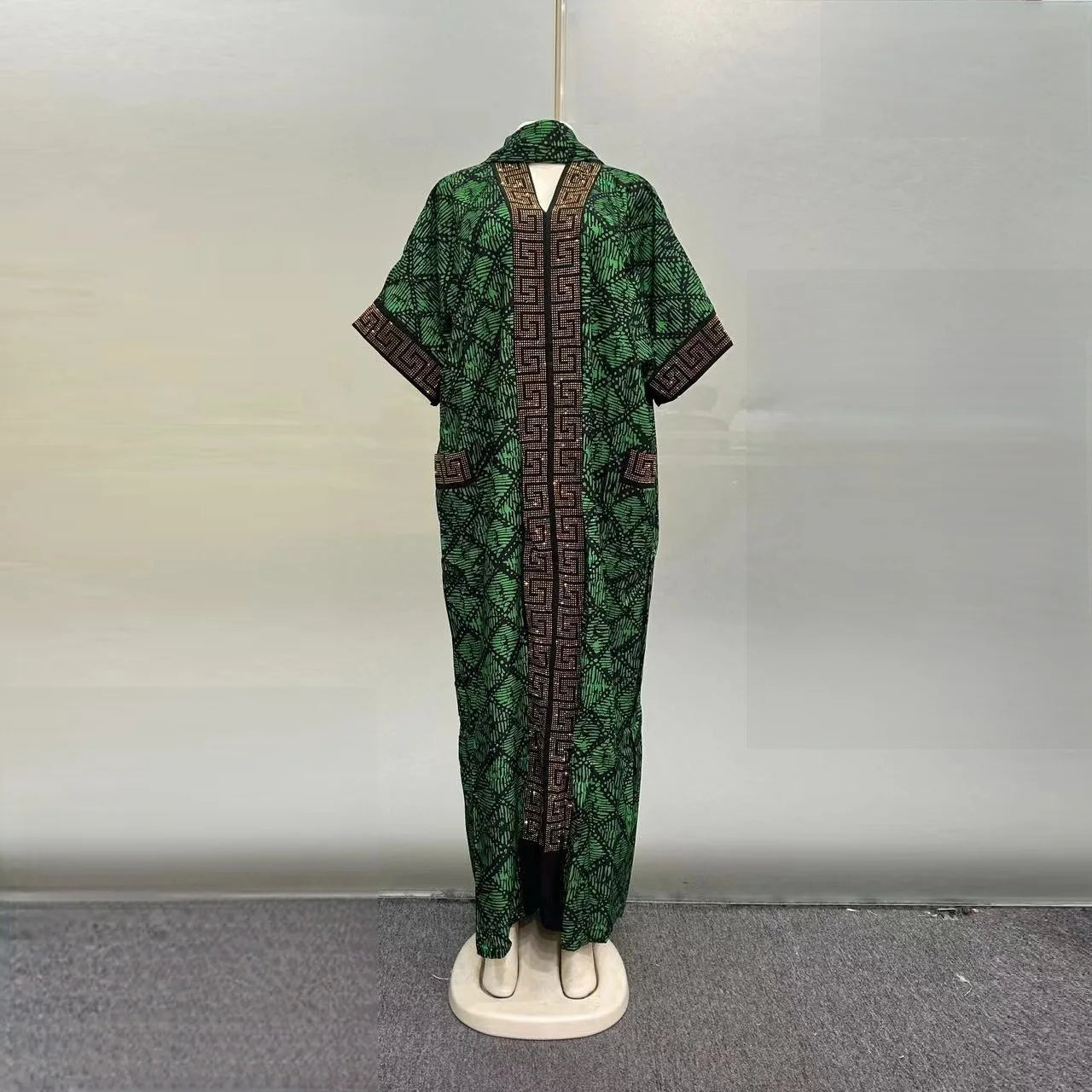 2025 New Trendy Heavy-Duty Rhinestone Pocket Middle Eastern Bubu V-Neck Evening Dress African Print Loose Muslim Women's Dress