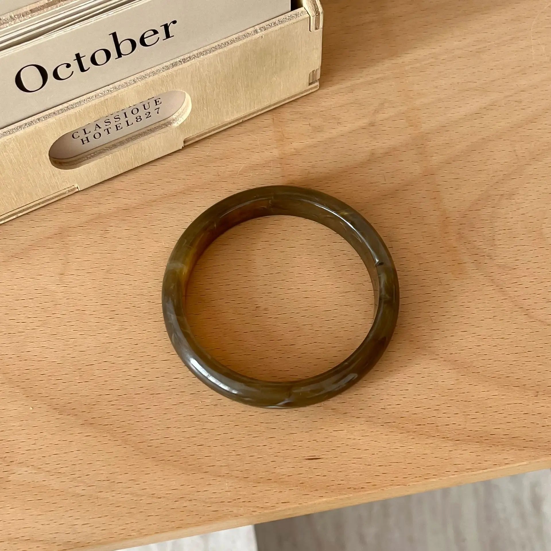Resin Fine Bracelet