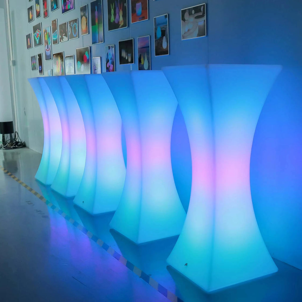 Illuminated High Bar Table and Chair Party Glowing Plastic Bar Led Light up Cocktail Table Set for Events