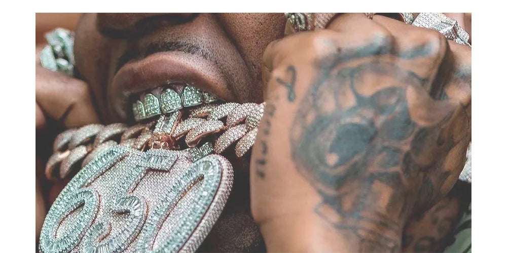 RACHELZ Hip Hop Full CZ Stone Hollow Teeth Caps For Women Men Jewelry Top Bottom Heart Zircon Tooth Grills Braces Cosplay