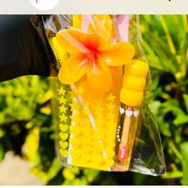 Screen capture of a messaging app showing girly accessories packages with yellow and sky blue colors.