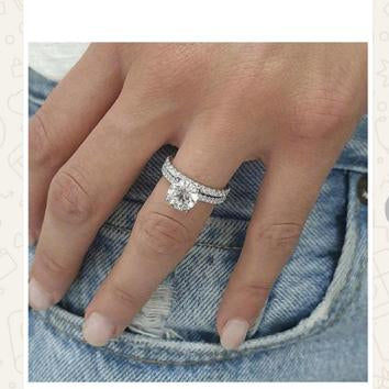 Classic Round Ring